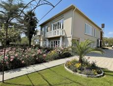 Огромный дом 