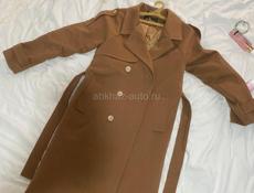 Продаю пальто и сапоги 