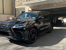 Lexus LX