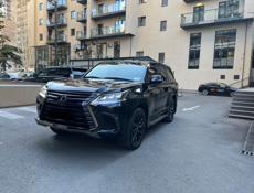 Lexus LX