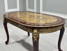 Стол в состоянии нового