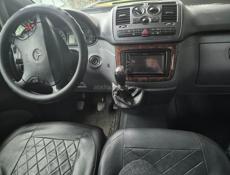 Mercedes-Benz Viano