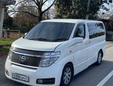 Nissan Elgrand