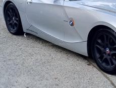 В хорошем состоянии и покрышки и диски от бмв 