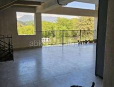 Продаётся 3 комн.с ремонтом .