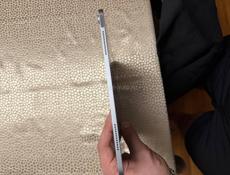 iPad Air 13 256 ГБ