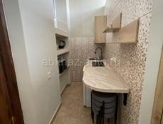 Сдается 2-х комнатная квартира в центре города Сухум по ул Аидгылара 28