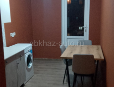 2,5 комнатная квартира , центр Гагры ...