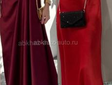 Продаю срочно. Одевала один раз 