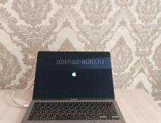 Продам Макбук