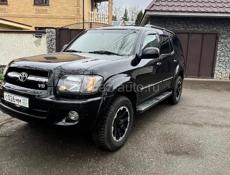 Toyota Sequoia