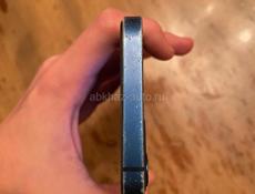 Продам телефон айфон 12 