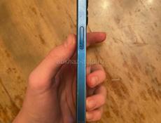 Продам телефон айфон 12 