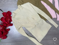 В наличии женская одежда 