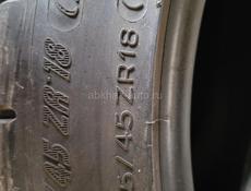 225 45 R18 michelin 