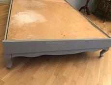 Продаётся деревянная кровать с ортопедическим матрацем 