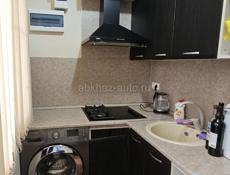 Продается дом с двориком в центре г.Сухум