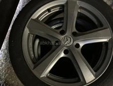 Продам диски с шинами r17 215/50