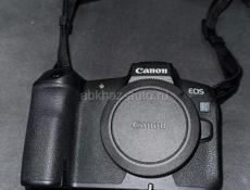 Беззеркальный фотоаппарат Canon R