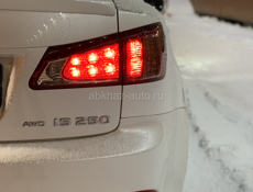 Стоп фара на Lexus is