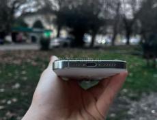 Продается айфон 16 про