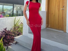 В наличии женская одежда 