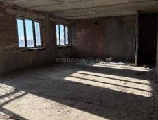 Срочно продается квартира в новостройке на Бегйгуа.Квартира расположена на 3 этаже .58 квадратов .