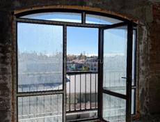 Срочно продается квартира в новостройке на Бегйгуа.Квартира расположена на 3 этаже .58 квадратов .