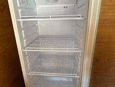 Барная стойка,холодильник. Продажа.