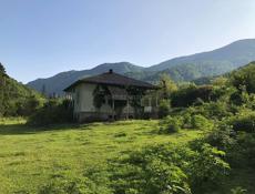 Рица продаю участок срочно)