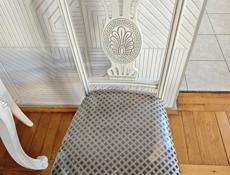 Продаётся стол и 6 стульев