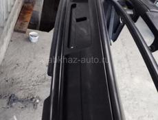 Задний бампер 