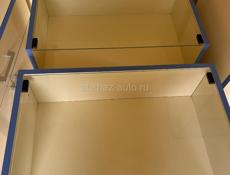 Полки для аптеки или магазина 