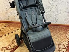 Хорошая прогулочная коляска ,в нормальном состоянии