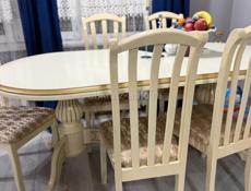 Продаю стол с 6 стульями 