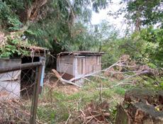 Участок в хорошем месте.