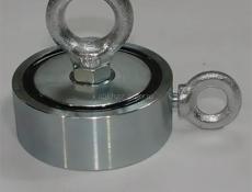 Два новых бинокля в чехле.