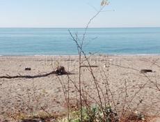 участок на берегу моря 