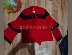 В наличии женская одежда