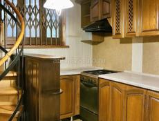 3 - ХЭТАЖНЫЙ ДОМ В ЦЕНТРЕ СУХУМА