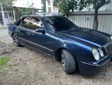 Mercedes-Benz E-Класс