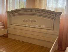 Кровать с матрасом