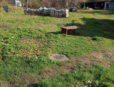 Продаю участок 15 соток с домом ветхим на нём