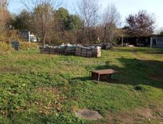 Продаю участок 15 соток с домом ветхим на нём