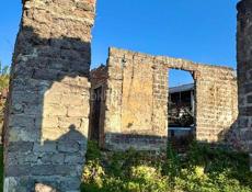 УЧАСТОК 5 СОТОК В ЦЕНТРЕ СУХУМА