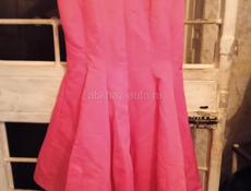 ПРОДАМ ДЕТСКИЕ ПЛАТЬЕ !!