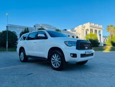 Toyota Sequoia