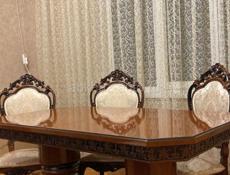 Продаётся стол 