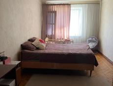 Срочно ! 3-комнатная квартира в центре города Сухум 