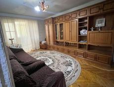 Срочно ! 3-комнатная квартира в центре города Сухум 